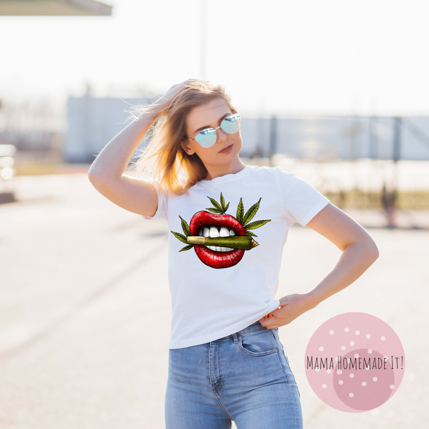 Mary J Lips Tee